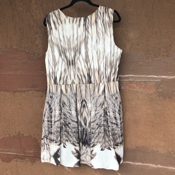 Gorgeous Dress! Linea Domani - Picture 2 of 5